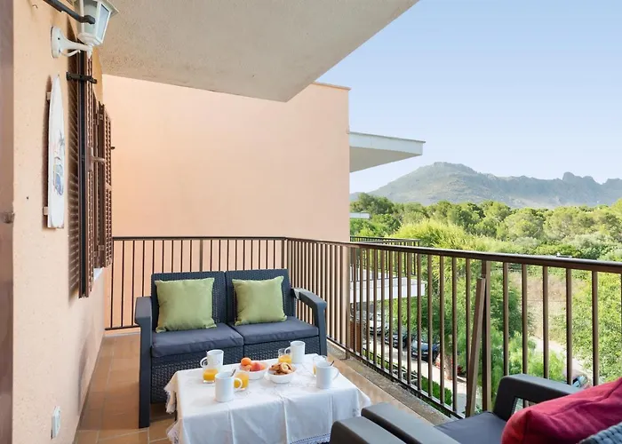 Tamarels In Apartment *